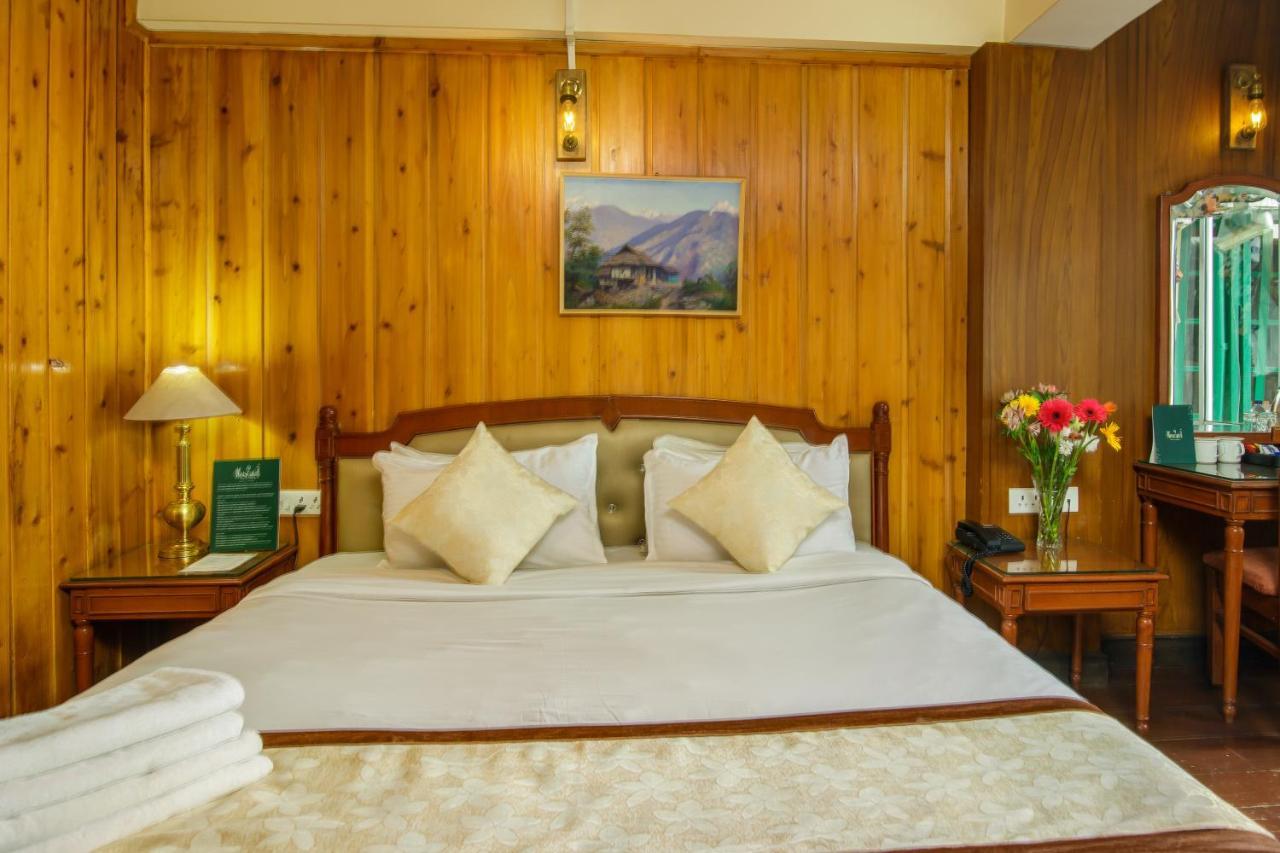 Muscatel Himalayan Resort - 400 Mts From Mall Road Dardzsiling Kültér fotó