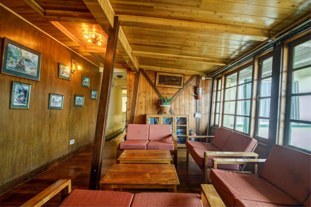 Muscatel Himalayan Resort - 400 Mts From Mall Road Dardzsiling Kültér fotó