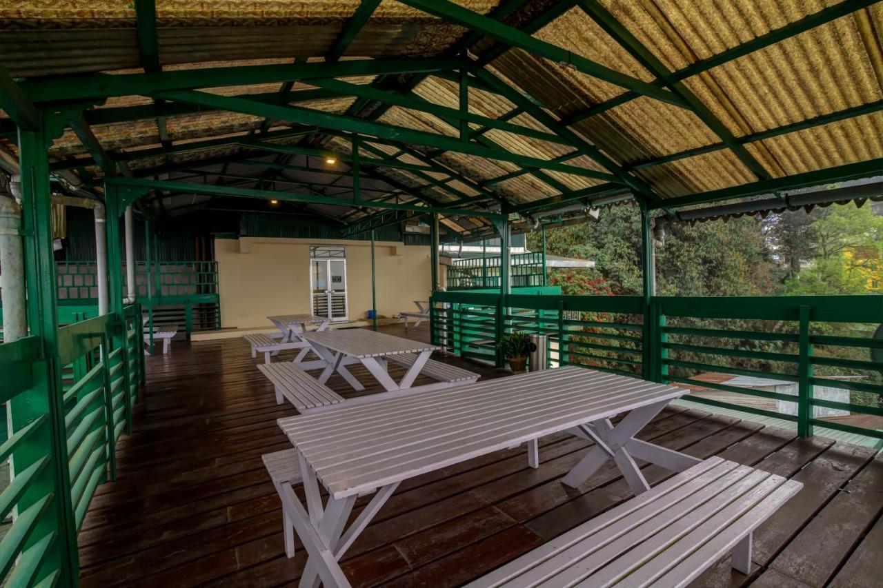 Muscatel Himalayan Resort - 400 Mts From Mall Road Dardzsiling Kültér fotó