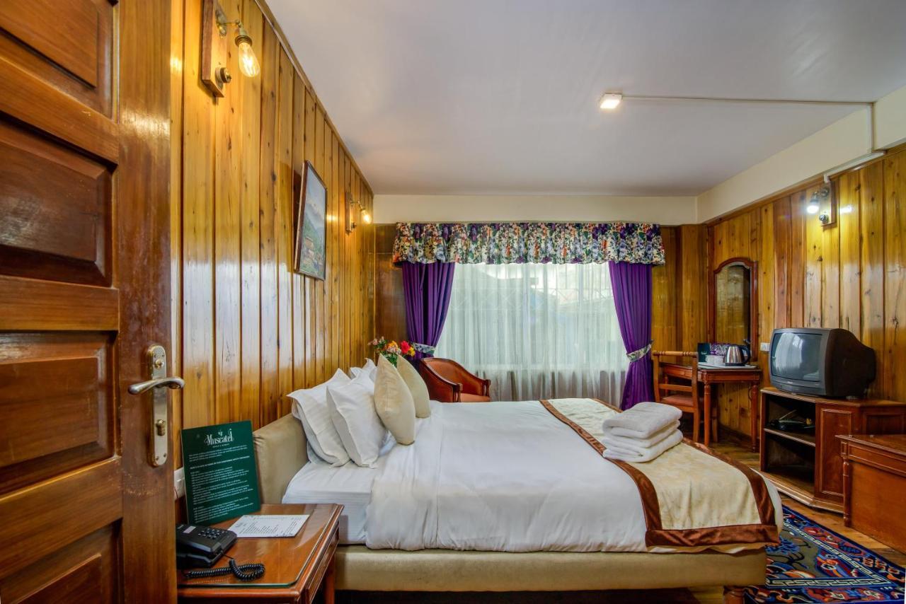 Muscatel Himalayan Resort - 400 Mts From Mall Road Dardzsiling Kültér fotó