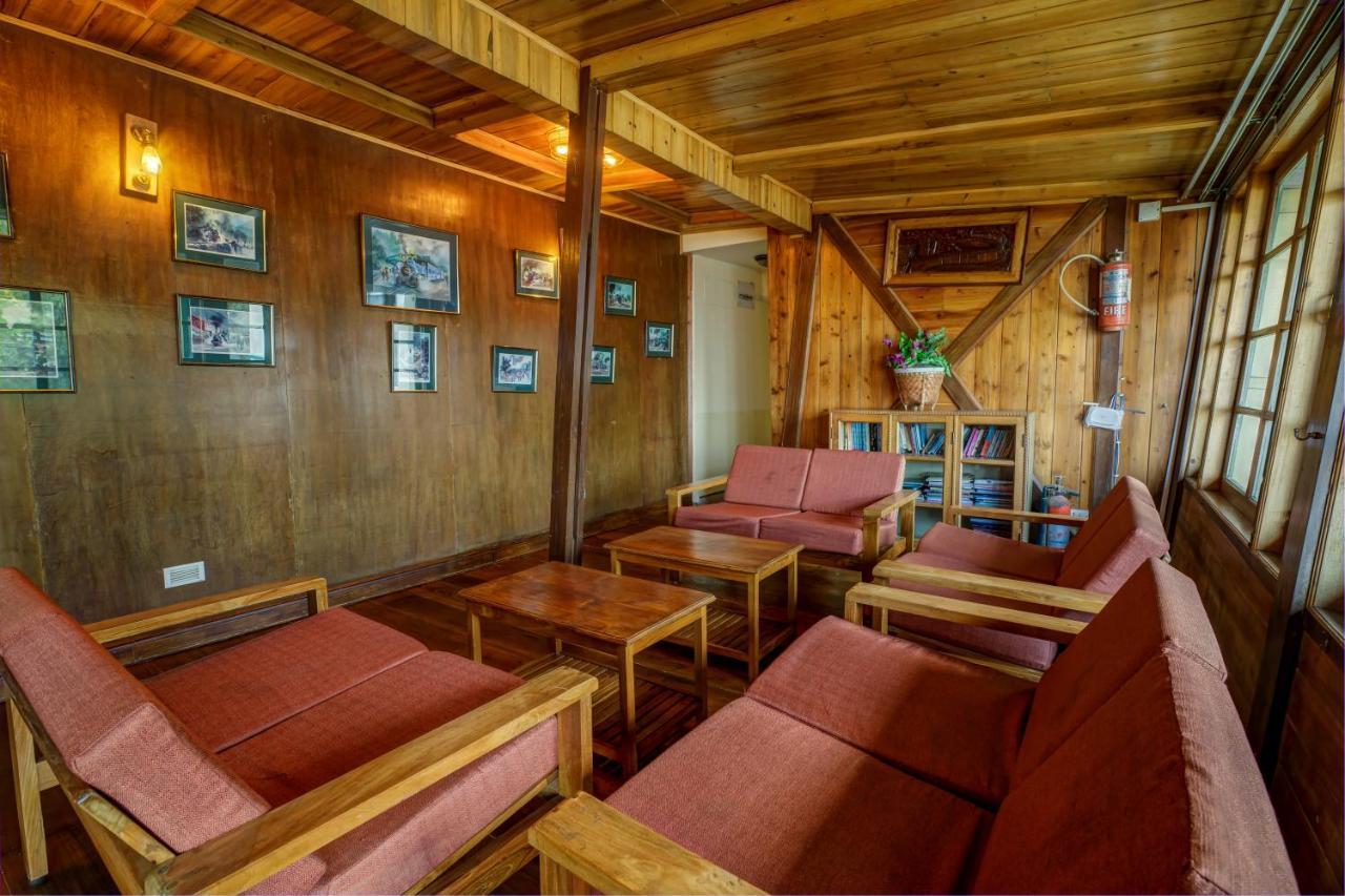 Muscatel Himalayan Resort - 400 Mts From Mall Road Dardzsiling Kültér fotó